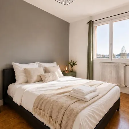 Business & Family - 4 * Angers
